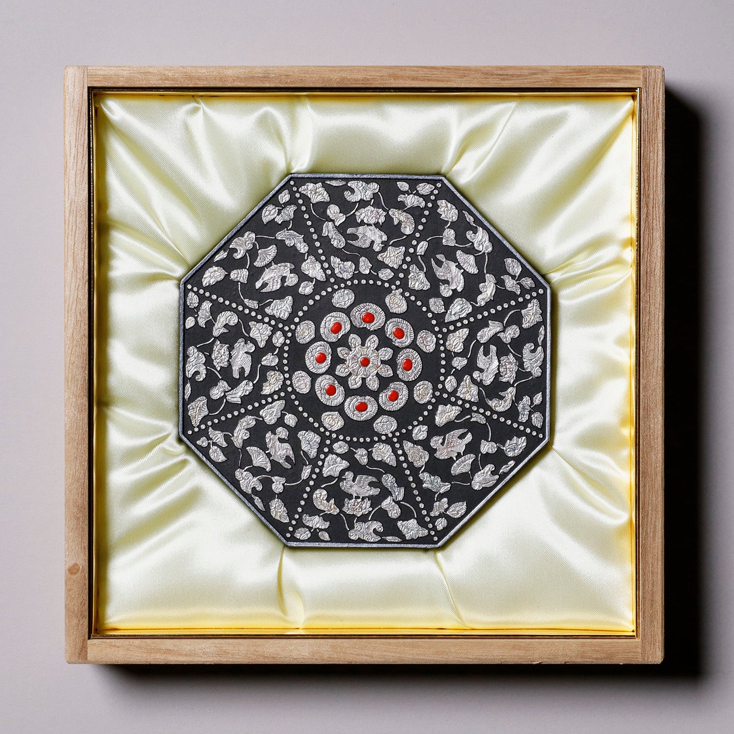 千寿墨 螺鈿飾箱 No.162