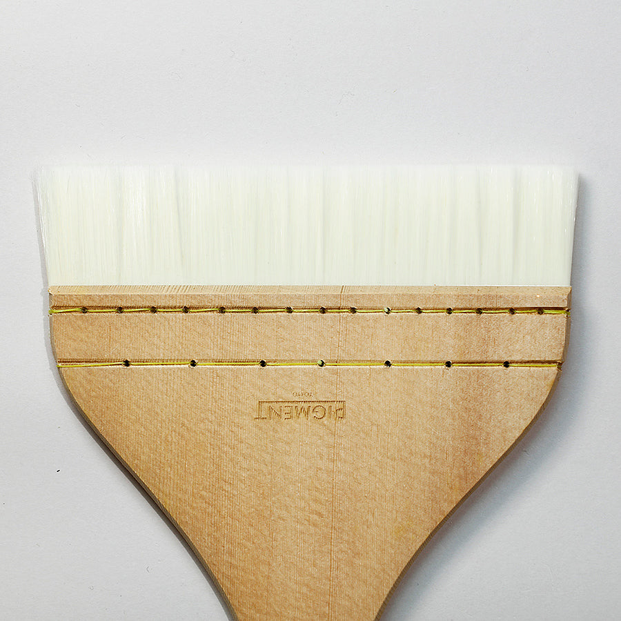 Thin Gesso Brush