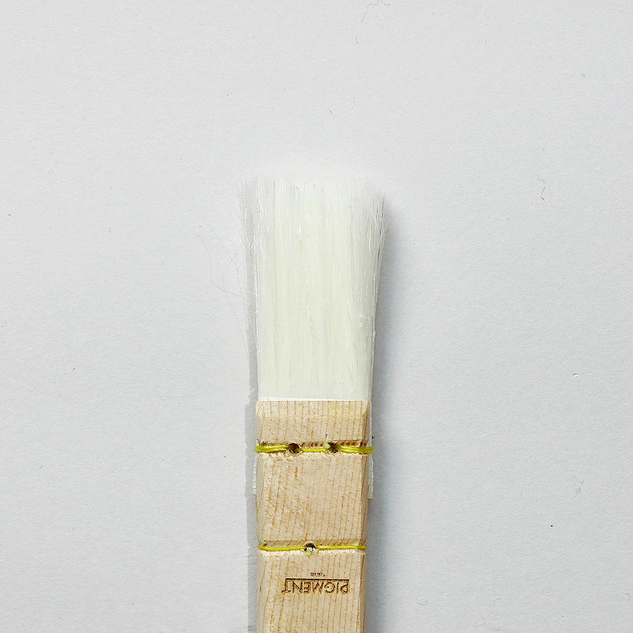 Thin Gesso Brush