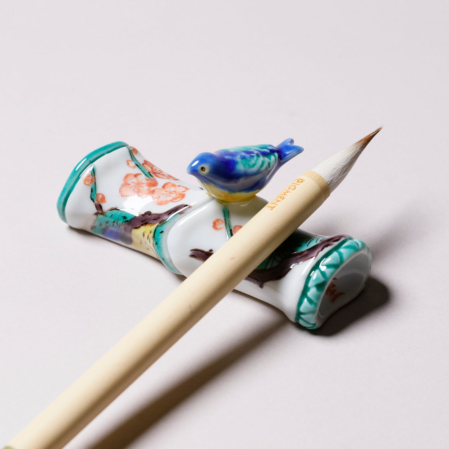 Color Brush Rest with Bird Motif