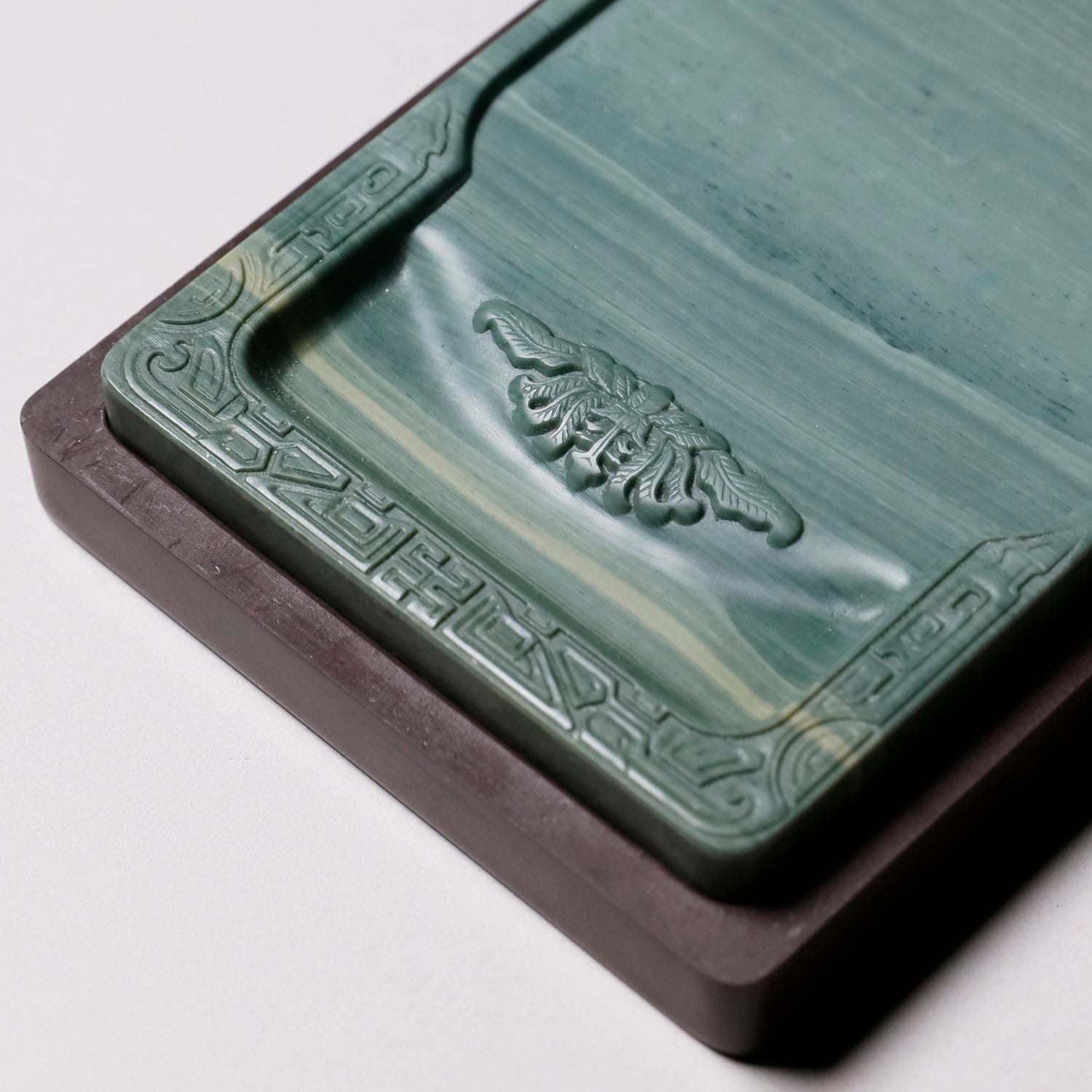 福祿壽 アイボリージェイド石の彫刻品 福祿壽 アイボリージェイド石の