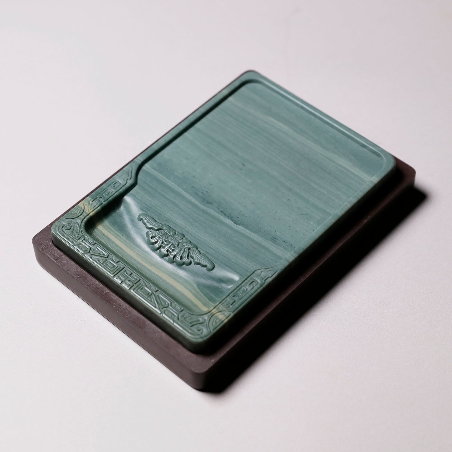 松花江緑石 曽面紋石匣硯 5吋 – PIGMENT TOKYO
