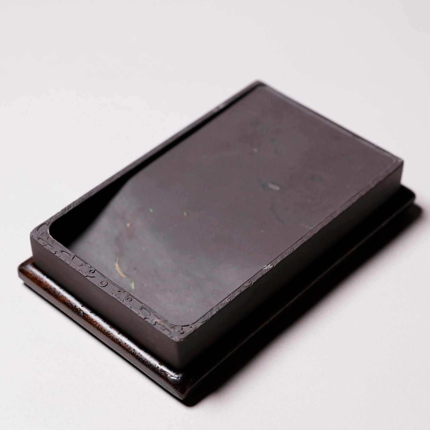 麻子坑 刻入長方硯 5.3吋 上下蓋付 - PIGMENT TOKYO